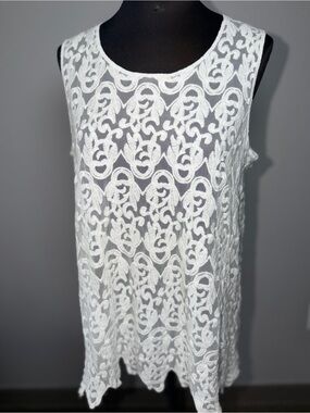 Capri Ivory Lace Sleeveless Open Back Split Hem Tunic Top Approx L/XL